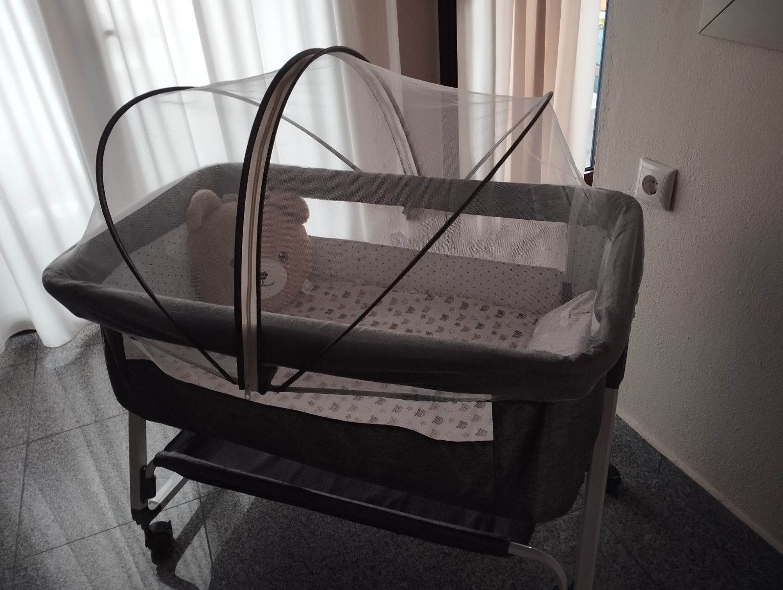 Blossom Crib